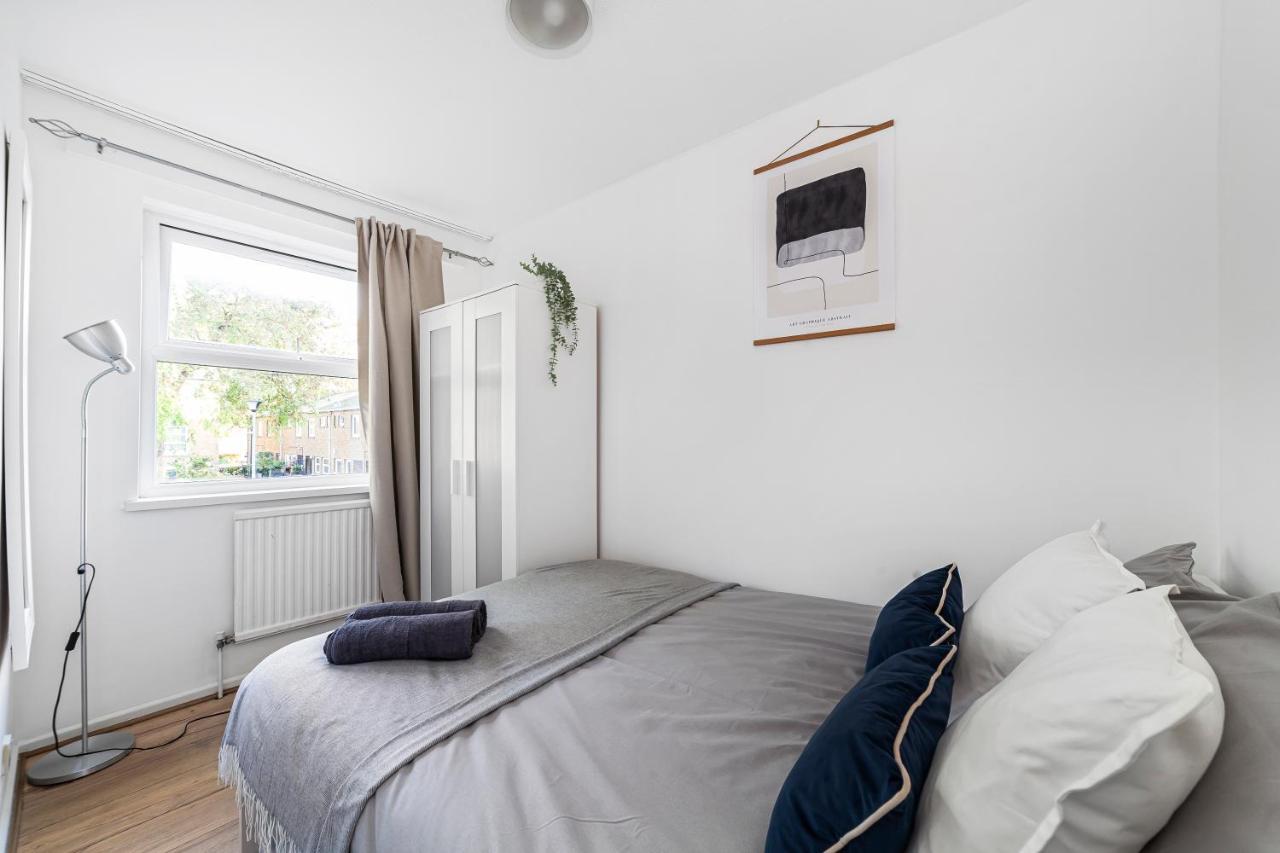 Arte Stays - 3-Bedroom Bright House London, Haggerston, Garden, Parking, 8 Min Walk To Haggerston Station, Weekly Or Monthly Stays, Serviced Accommodation - 7 Guests Екстериор снимка